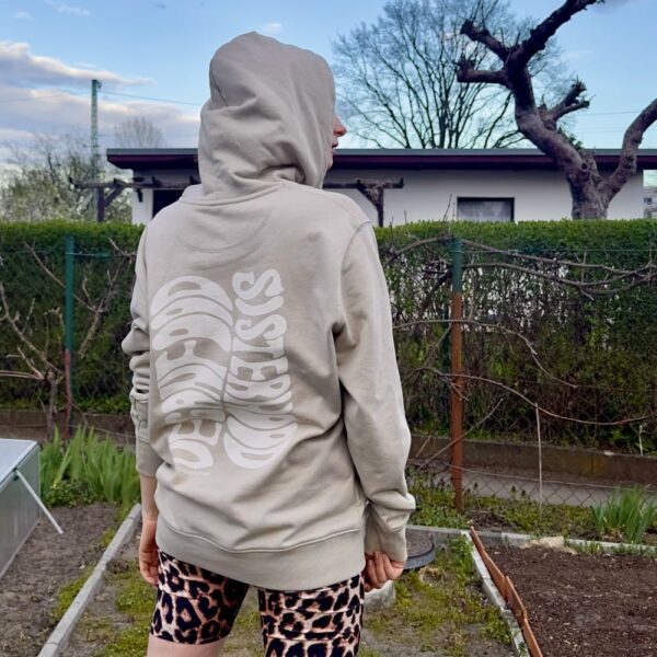 Hoodie Sisterhood Veganfood weiß (handgemalt von Juju)